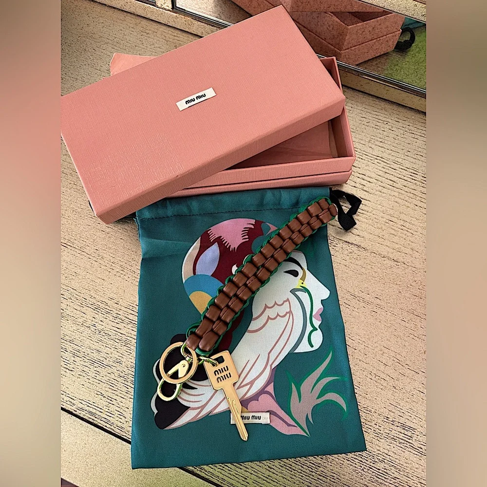 Miu Miu Leather Keychain Trick in Cognac/Mango Braided With Snap-Hook Logo - Picture 10 of 15